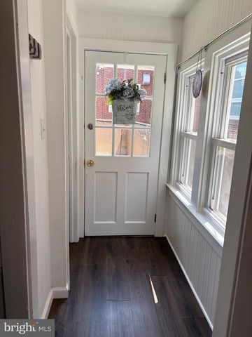 334 BARCLAY ST, Burlington, NJ 08016