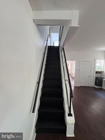334 BARCLAY ST, Burlington, NJ 08016