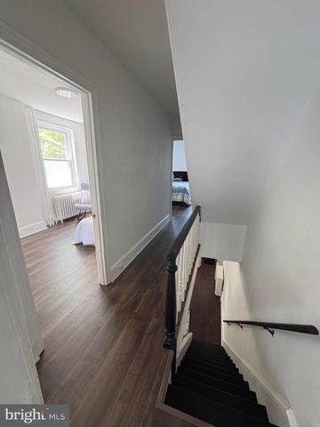 334 BARCLAY ST, Burlington, NJ 08016