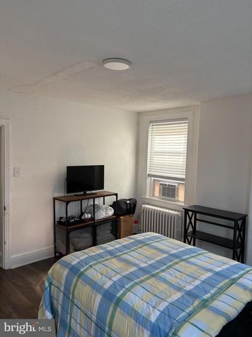 334 BARCLAY ST, Burlington, NJ 08016