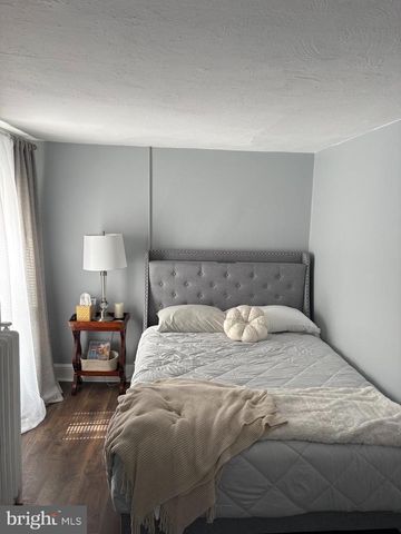 334 BARCLAY ST, Burlington, NJ 08016