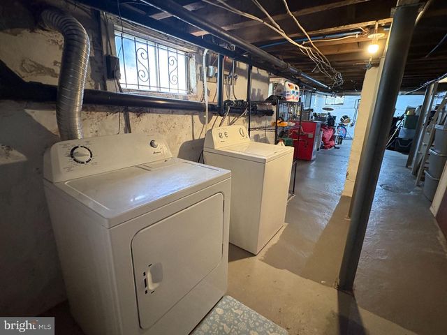 334 BARCLAY ST, Burlington, NJ 08016