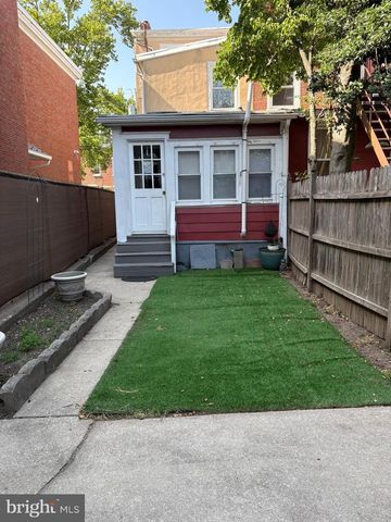 334 BARCLAY ST, Burlington, NJ 08016