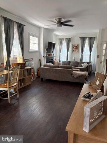 334 BARCLAY ST, Burlington, NJ 08016