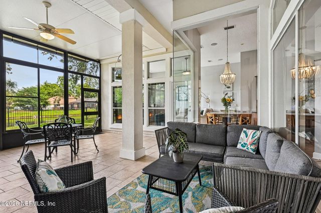 1452 COURSE VIEW Drive, Fleming Island, FL 32003