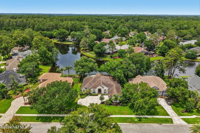 1452 COURSE VIEW Drive, Fleming Island, FL 32003