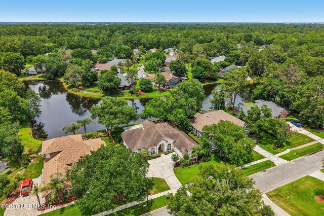 1452 COURSE VIEW Drive, Fleming Island, FL 32003
