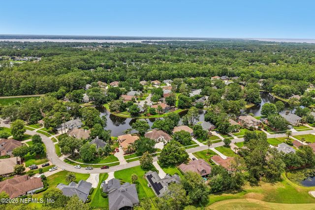 1452 COURSE VIEW Drive, Fleming Island, FL 32003