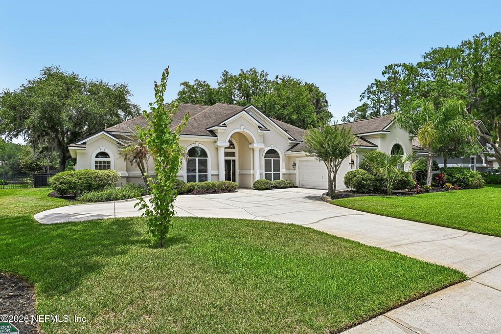 1452 COURSE VIEW Drive, Fleming Island, FL 32003