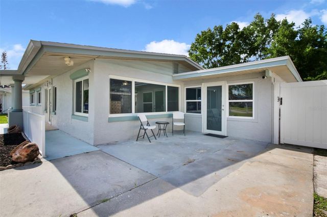 2331 W OAK STREET, Kissimmee, FL 34741