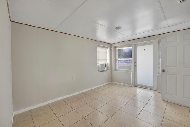 2331 W OAK STREET, Kissimmee, FL 34741