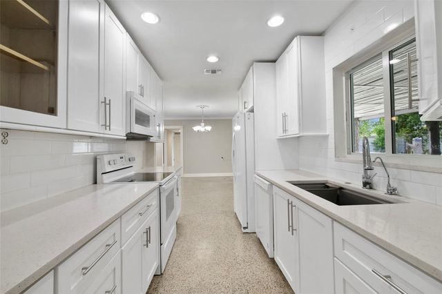 2331 W OAK STREET, Kissimmee, FL 34741