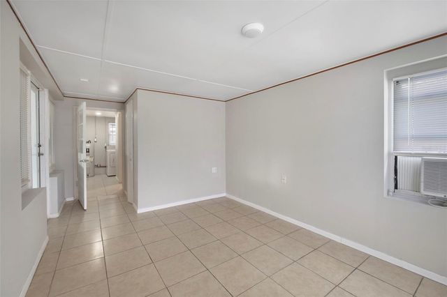 2331 W OAK STREET, Kissimmee, FL 34741