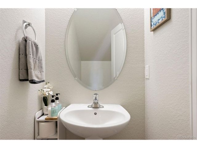 47401 Lily Ave, Bennett, CO 80102