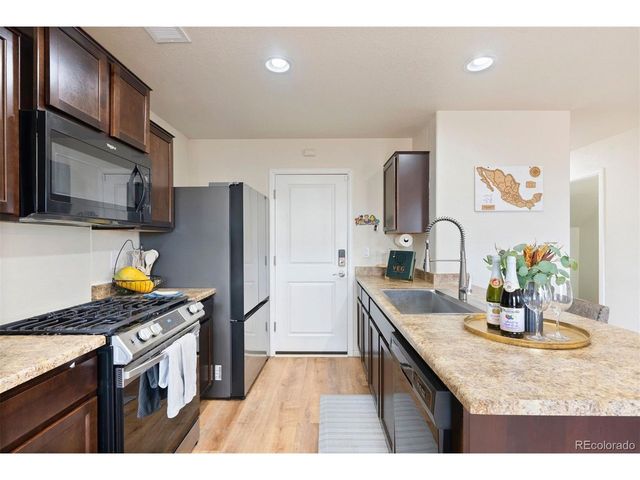 47401 Lily Ave, Bennett, CO 80102