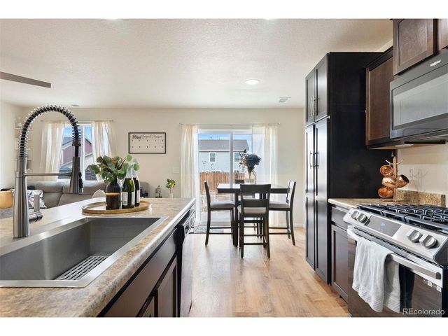 47401 Lily Ave, Bennett, CO 80102