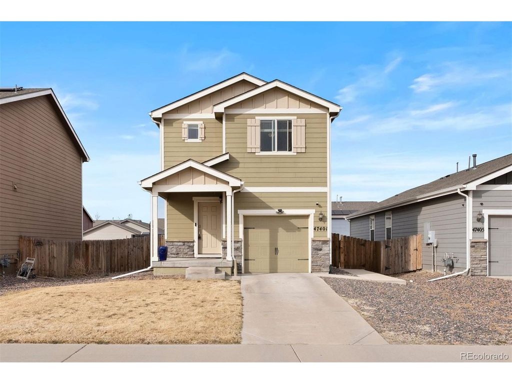 47401 Lily Ave, Bennett, CO 80102