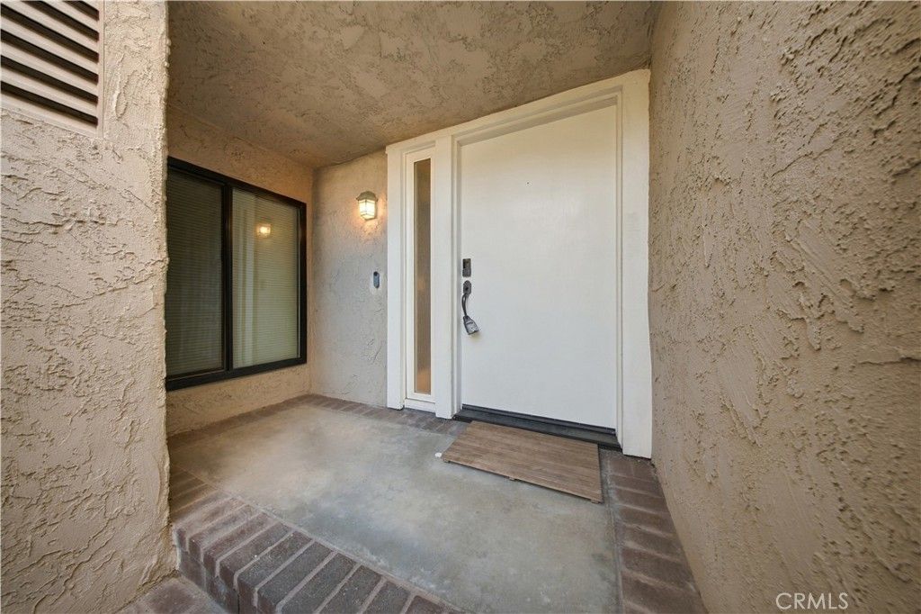 23121 Yvette, Valencia, CA 91355 — photo 3