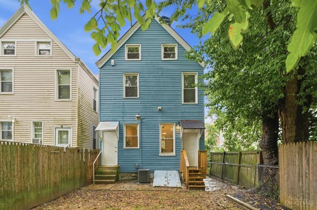 3216 Hackberry Street, Cincinnati, OH 45207