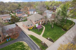 21 Rio Vista, Ladue, MO 63124