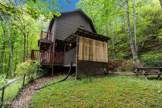 2115 Luzerne Drive, Gatlinburg, TN 37738