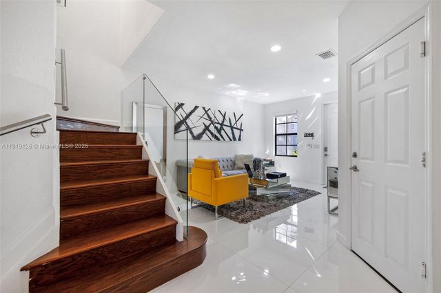 8780 NW 116th Path, Doral, FL 33178