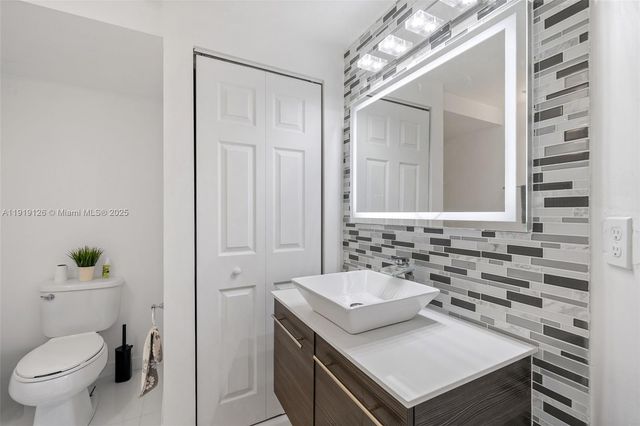 8780 NW 116th Path, Doral, FL 33178