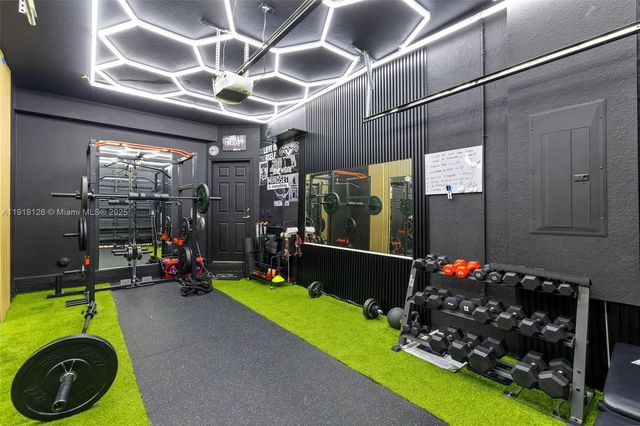 8780 NW 116th Path, Doral, FL 33178