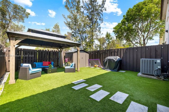 8780 NW 116th Path, Doral, FL 33178