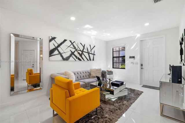 8780 NW 116th Path, Doral, FL 33178