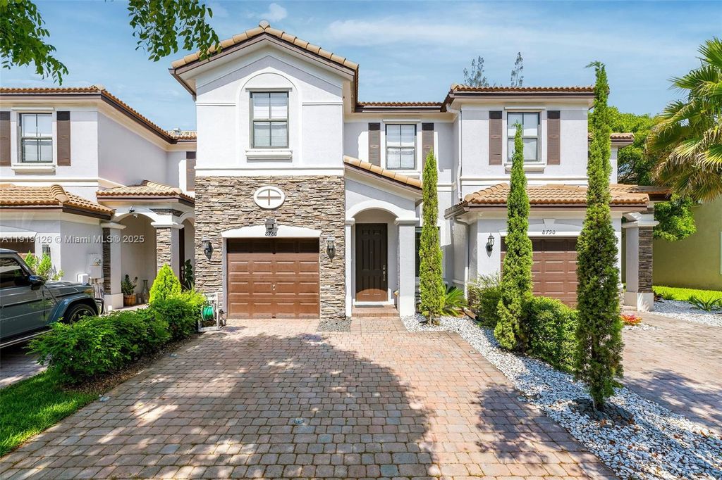 8780 NW 116th Path, Doral, FL 33178