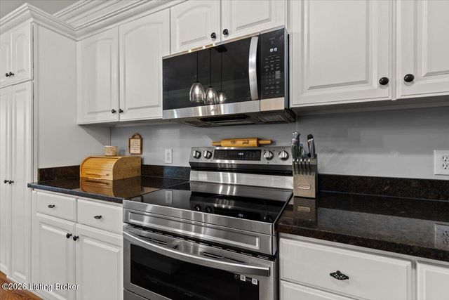 3211 Deer Pointe Pl, Prospect, KY 40059