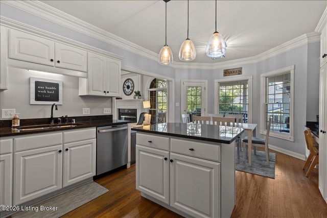 3211 Deer Pointe Pl, Prospect, KY 40059
