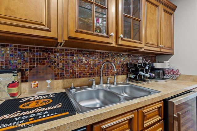 3211 Deer Pointe Pl, Prospect, KY 40059