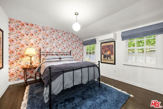 850 Birchwood Drive, Los Angeles, CA 90024