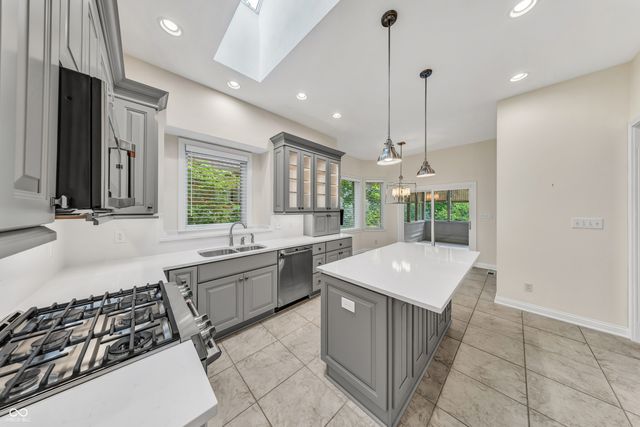 8069 Middle Bay Lane, Indianapolis, IN 46236