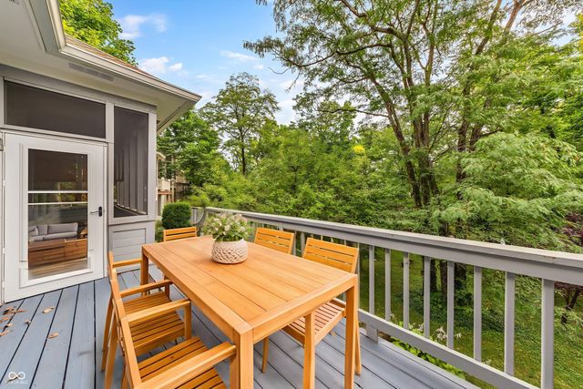 8069 Middle Bay Lane, Indianapolis, IN 46236