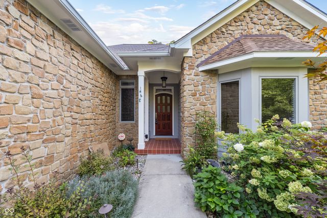 8069 Middle Bay Lane, Indianapolis, IN 46236
