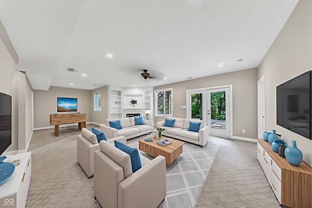 8069 Middle Bay Lane, Indianapolis, IN 46236