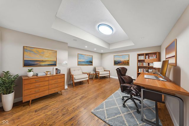 8069 Middle Bay Lane, Indianapolis, IN 46236