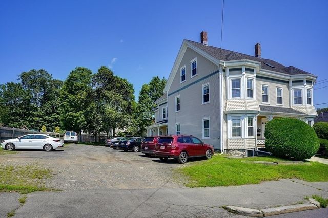 229 South St A, Waltham, MA 02453