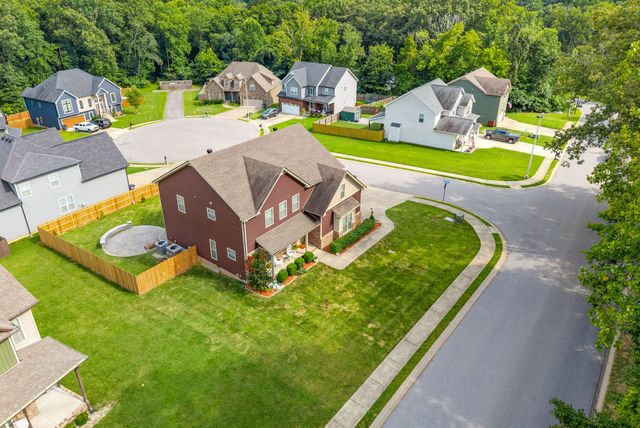 101 Brumfield Ct, Clarksville, TN 37043