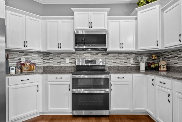 101 Brumfield Ct, Clarksville, TN 37043