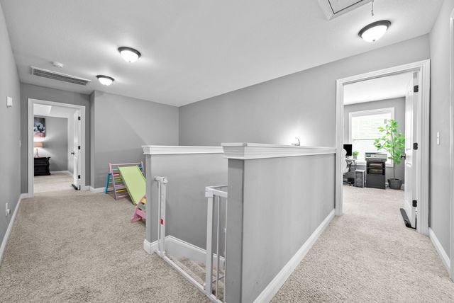 101 Brumfield Ct, Clarksville, TN 37043