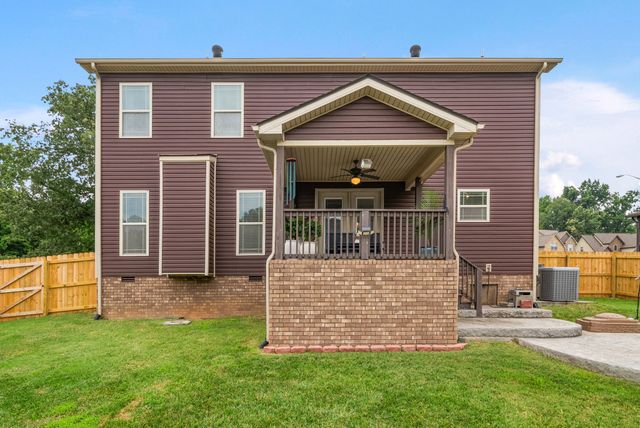 101 Brumfield Ct, Clarksville, TN 37043