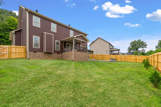 101 Brumfield Ct, Clarksville, TN 37043