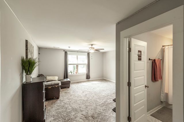 1055 Appaloosa Way, Gallatin, TN 37066