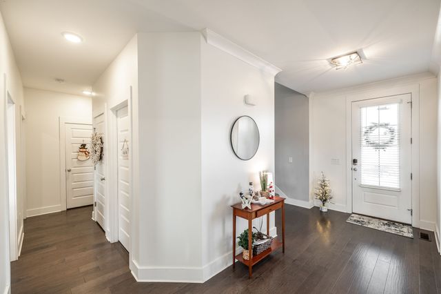 1055 Appaloosa Way, Gallatin, TN 37066