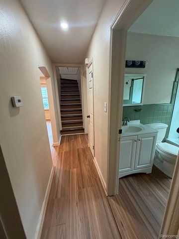 25428 Hopkins Street, Dearborn Heights, MI 48125