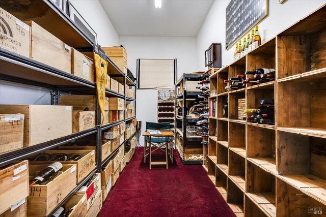 934 Fairway Dr, Sonoma, CA 95476